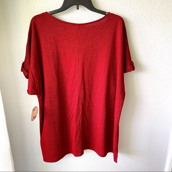 MISIA CURVY BLOUSE - Picture 2 of 6